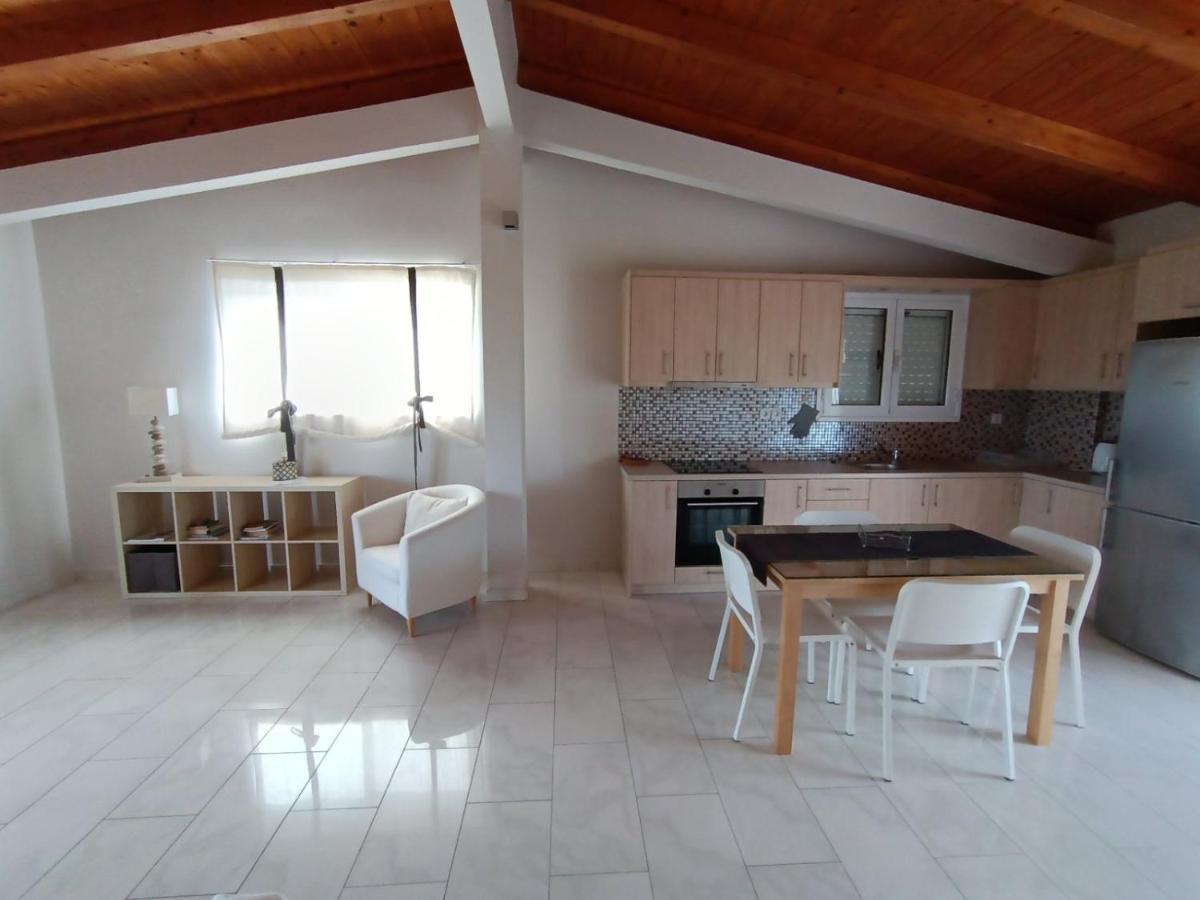 Endless Seaview Apartment B 阿里克斯 外观 照片