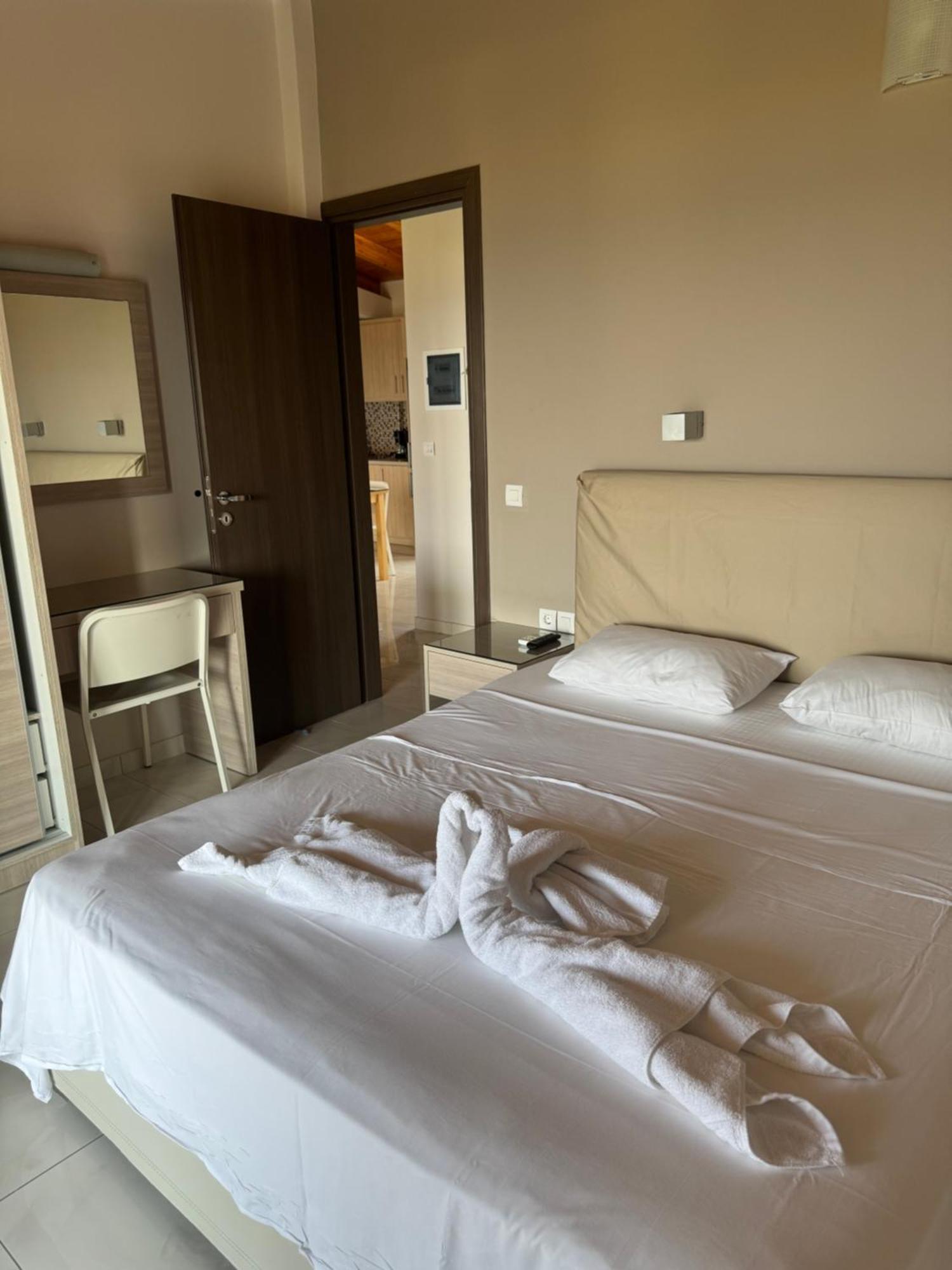 Endless Seaview Apartment B 阿里克斯 外观 照片